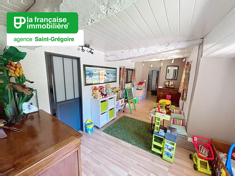 Maison - 240 m² - 10 pièces