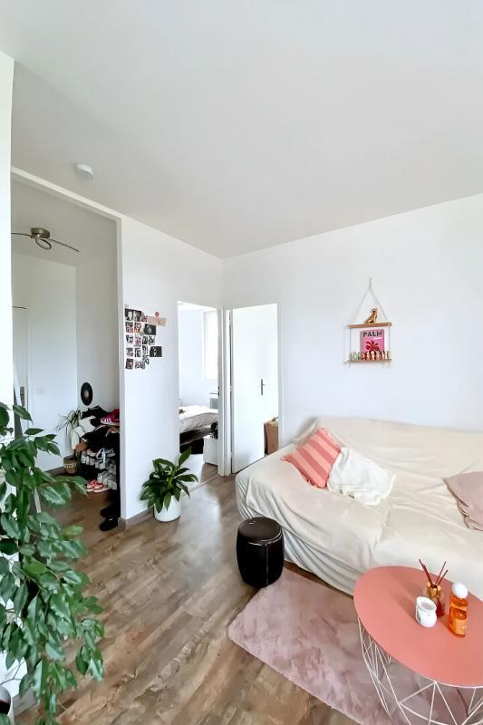 Appartement - 213 m² - 9 pièces