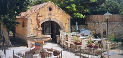 Local commercial - 130 m² - 4 pièces