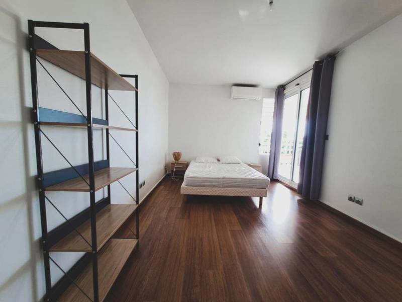 Appartement - 76 m² - 3 pièces