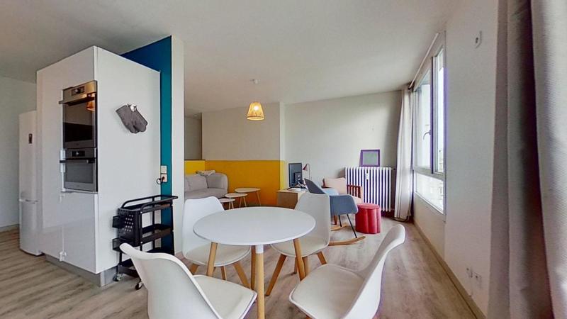 Chambre - 84 m² - 4 pièces