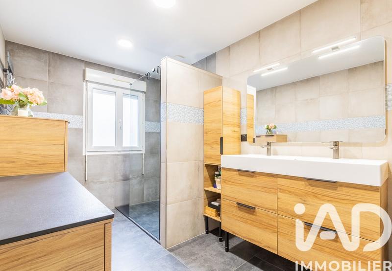 Maison - 107 m² - 4 pièces