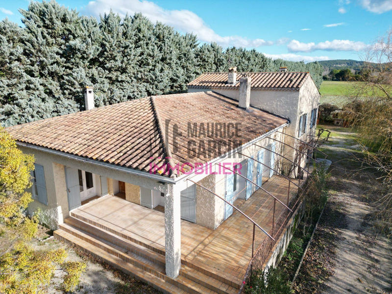 Maison - 161 m² - 6 pièces