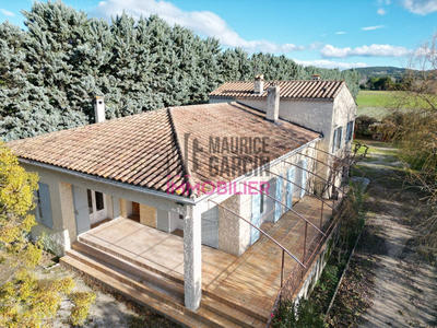 Maison - 161 m² - 6 pièces