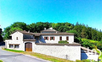 Maison - 165 m² - 7 pièces