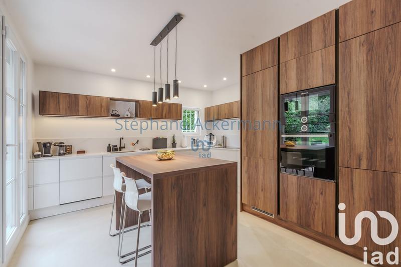 Maison - 163 m² - 7 pièces