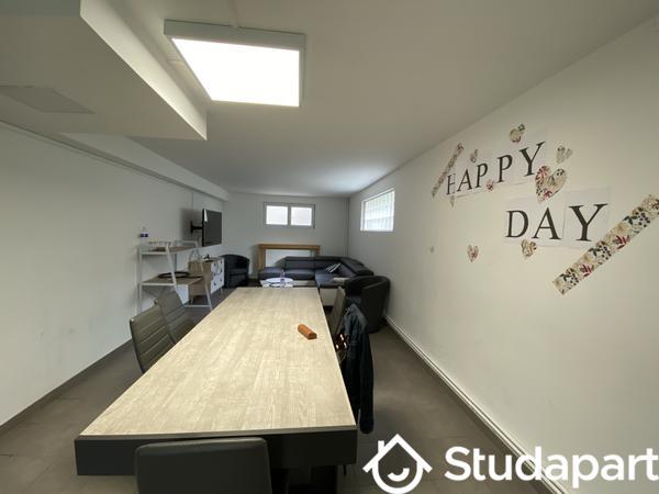 Chambre - 12 m² - 1 pièce