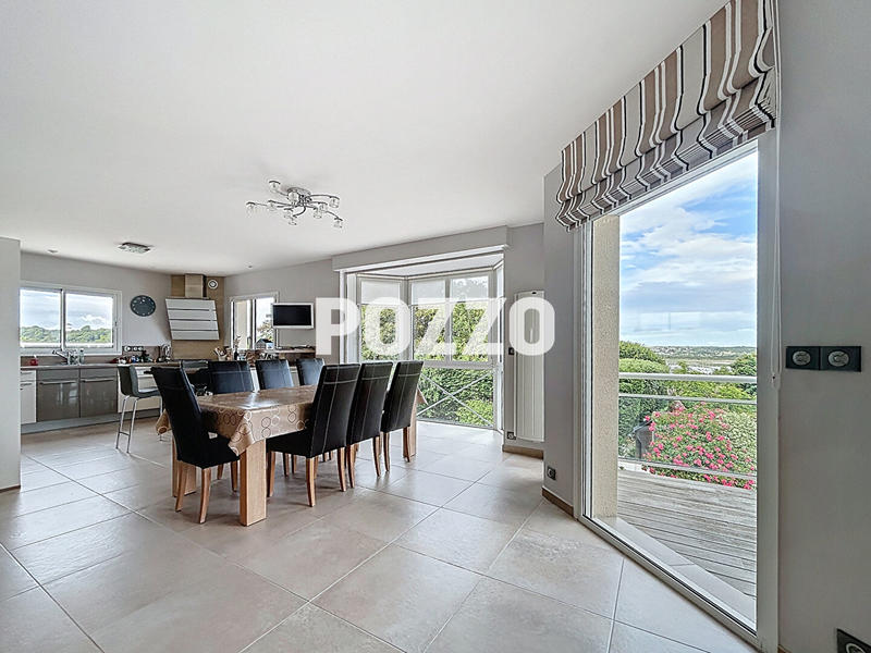 Maison - 192 m² - 8 pièces