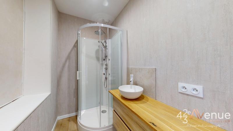 Maison - 137 m² - 7 pièces