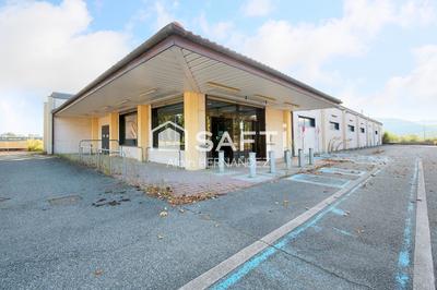 Local commercial - 255 m² - 1 pièce