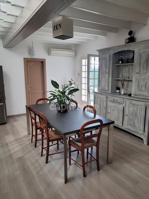 Maison - 298 m² - 8 pièces