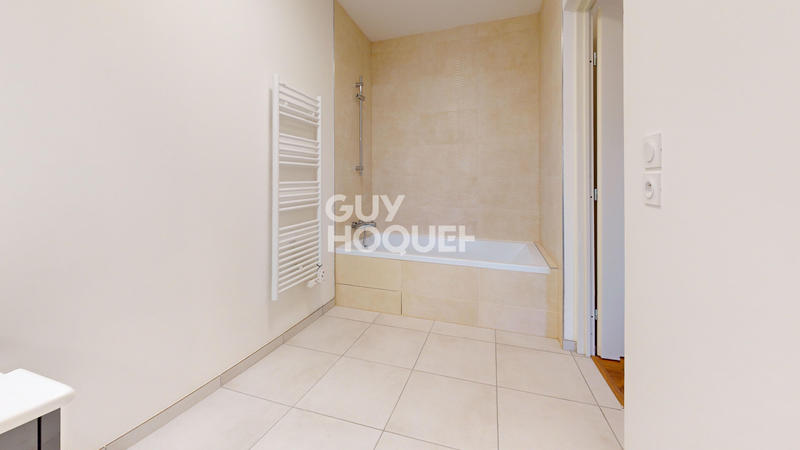 Appartement - 93 m² - 4 pièces