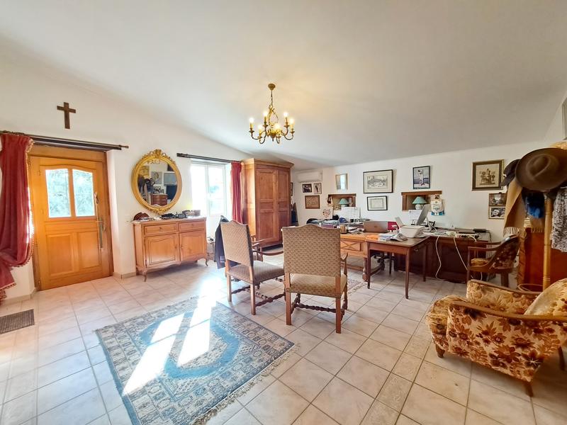 Maison - 406 m² - 9 pièces