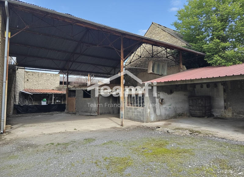 Maison ancienne - 158 m² - 8 pièces