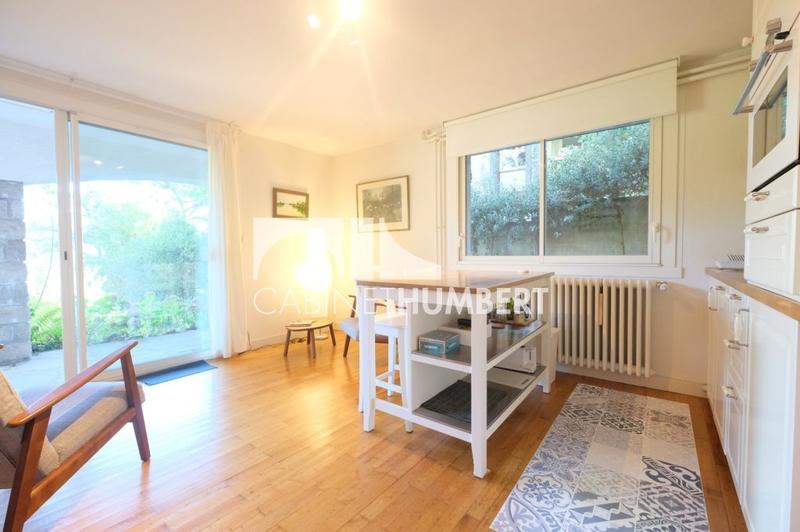 Maison - 275 m² - 8 pièces