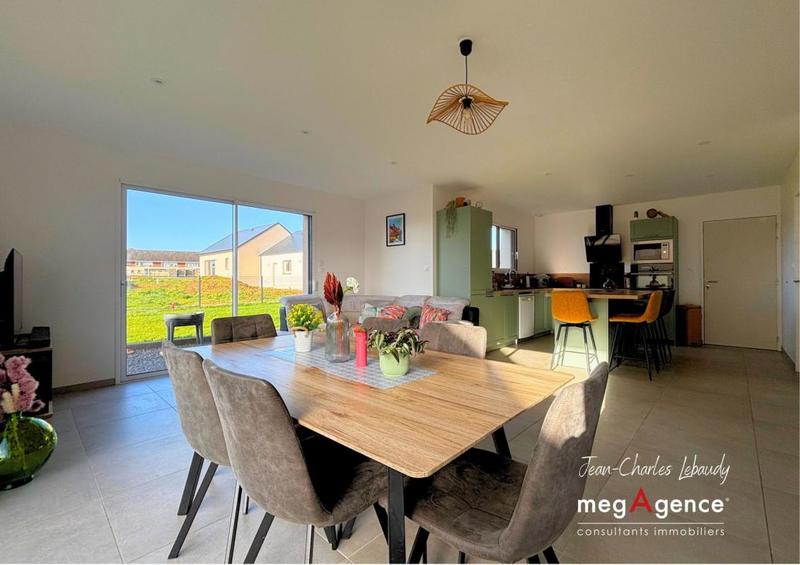 Maison - 105 m² - 5 pièces