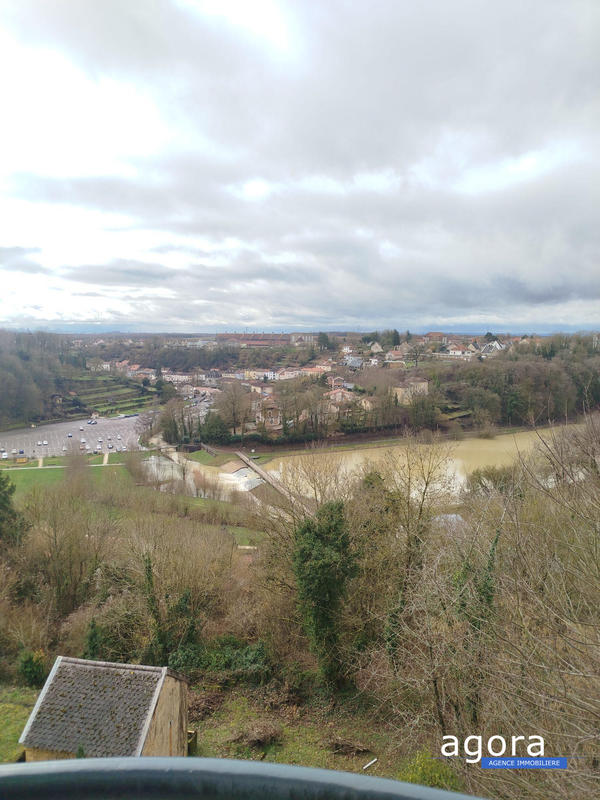 Appartement - 82 m² - 4 pièces