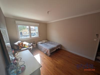 Maison de village - 83 m² - 4 pièces