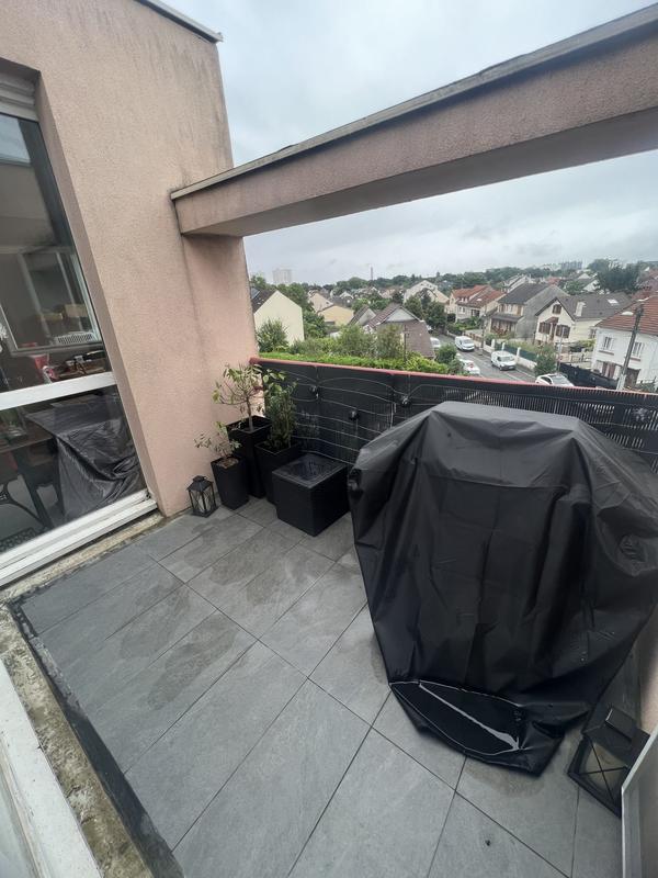 Appartement - 96 m² - 5 pièces