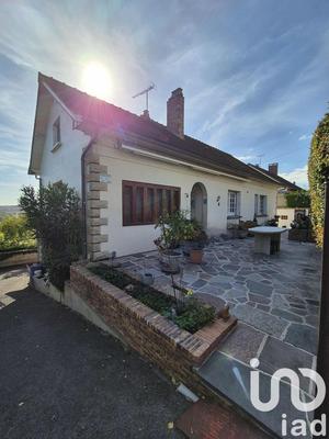 Maison - 157 m² - 8 pièces
