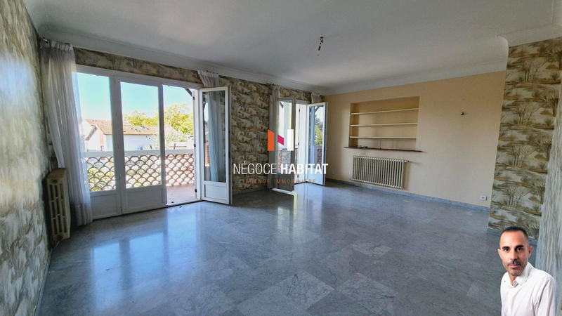 Villa - 260 m² - 8 pièces