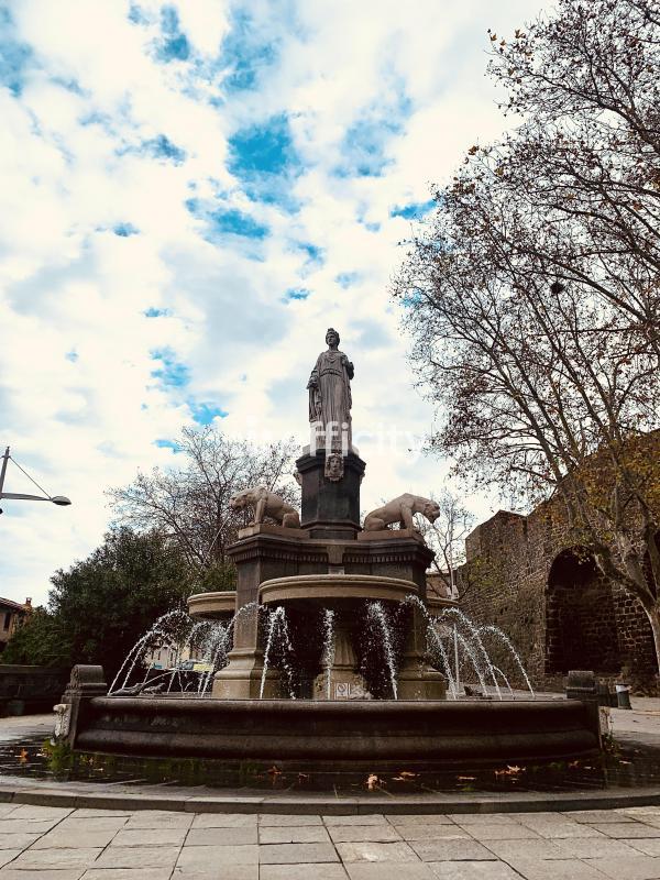 Immeuble - 120 m² - 7 pièces