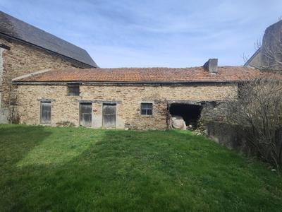 Corps de ferme - 140 m² - 6 pièces