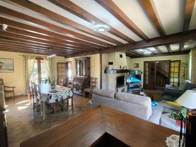 Maison - 145 m² - 6 pièces