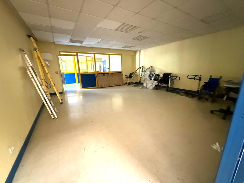 Local commercial - 560 m²