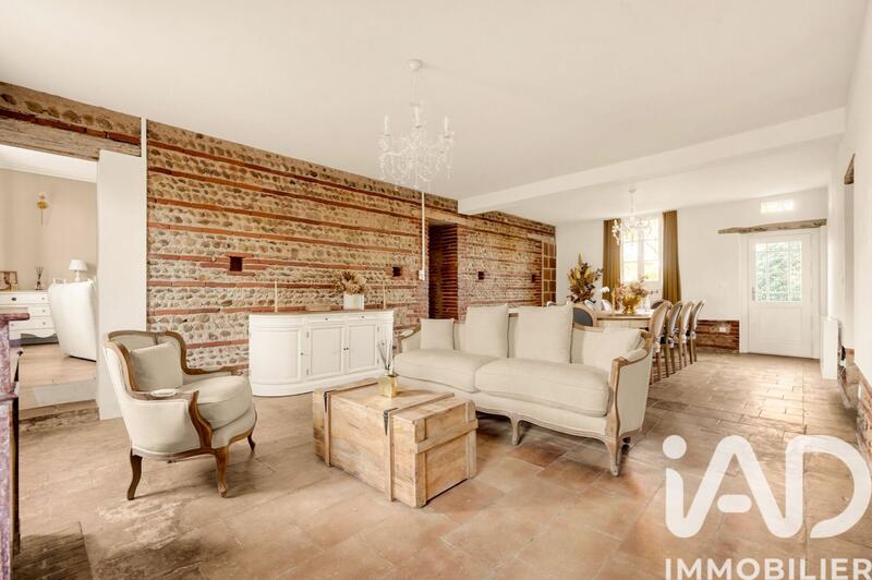 Maison - 510 m² - 15 pièces