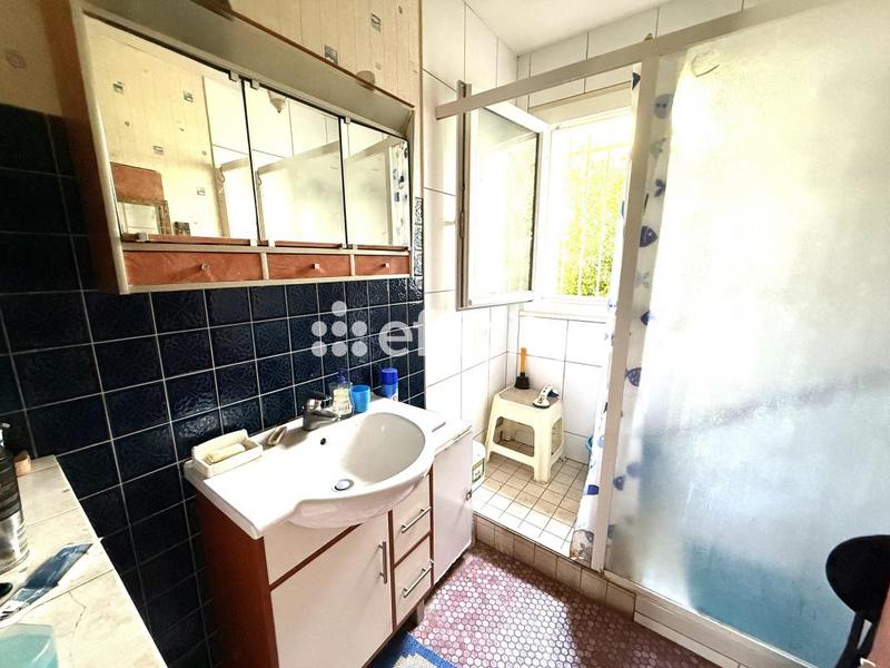 Maison - 93 m² - 5 pièces