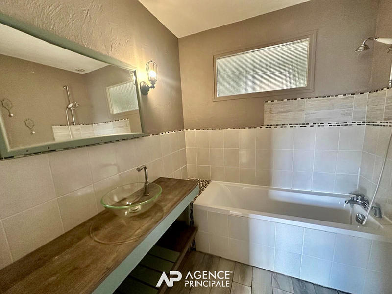 Maison - 84 m² - 4 pièces