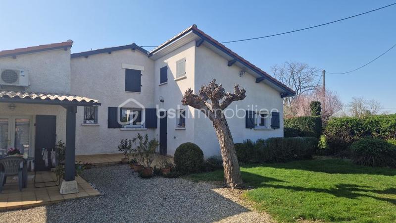 Maison traditionnelle - 138 m² - 6 pièces
