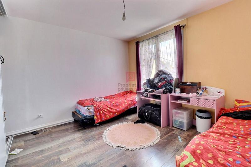 Maison - 150 m² - 8 pièces