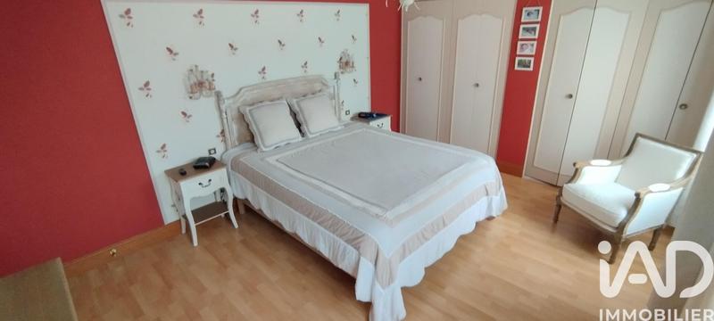 Maison - 153 m² - 9 pièces