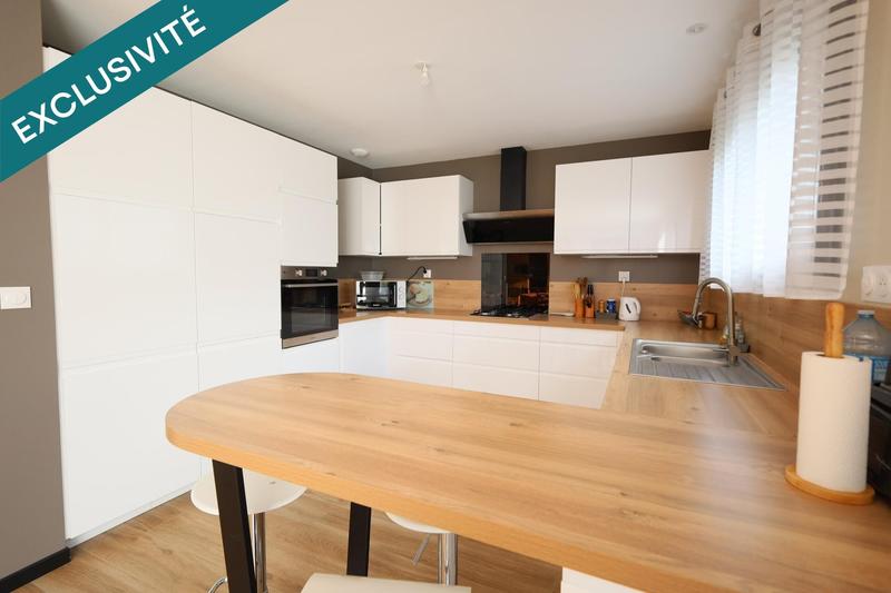 Maison - 140 m² - 6 pièces