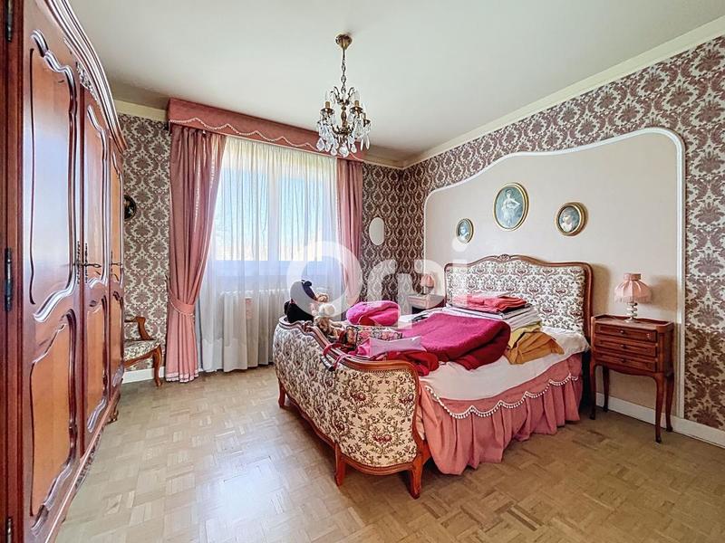 Maison - 104 m² - 6 pièces