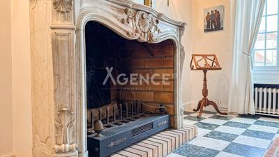 Maison bourgeoise - 352 m² - 9 pièces