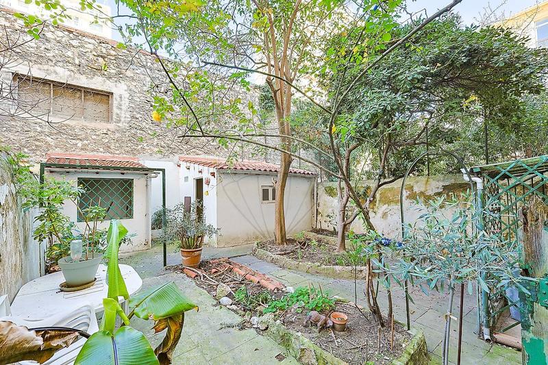 Appartement - 90 m² - 4 pièces