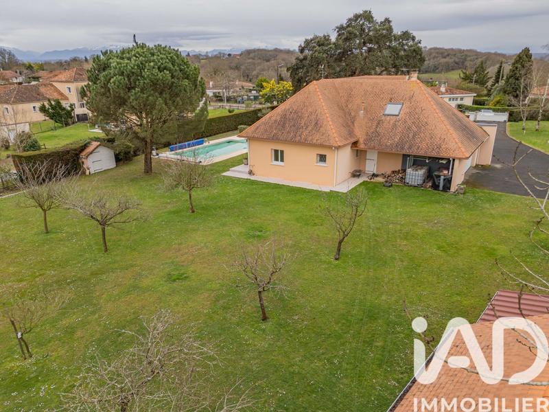 Maison - 150 m² - 5 pièces