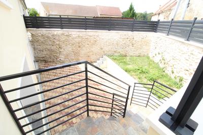 Maison traditionnelle - 158 m² - 7 pièces