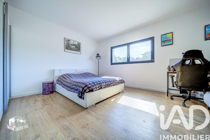 Maison - 181 m² - 7 pièces