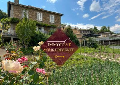 Maison de village - 70 m² - 4 pièces