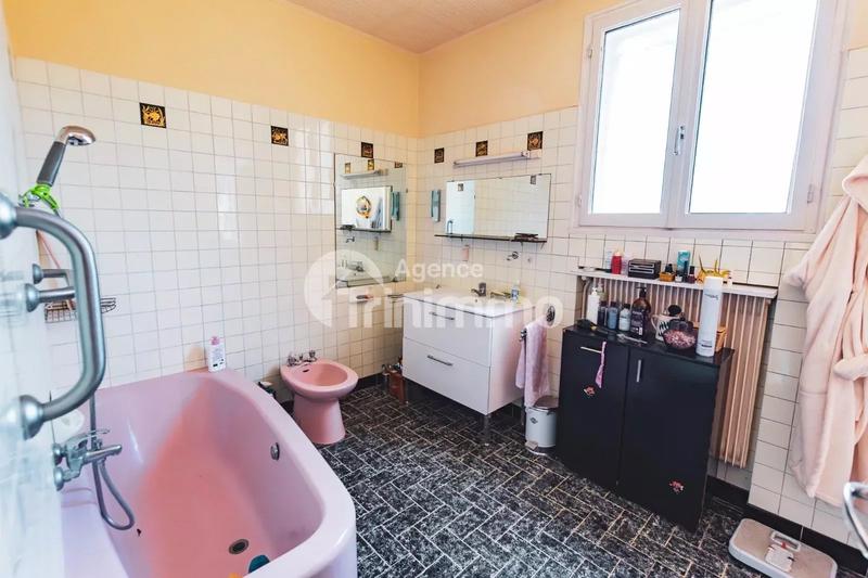 Maison - 145 m² - 5 pièces