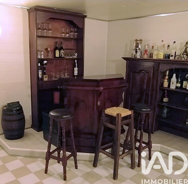 Maison - 180 m² - 7 pièces