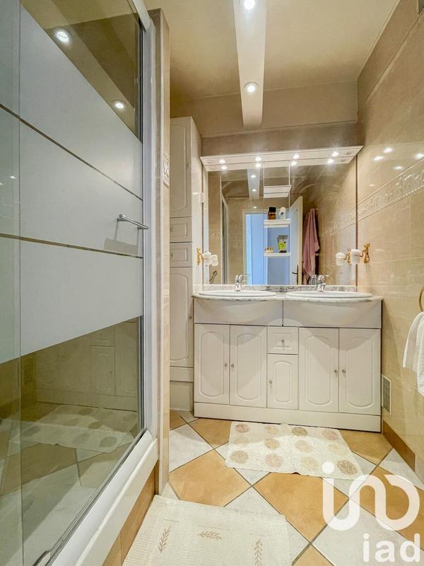 Appartement - 84 m² - 4 pièces