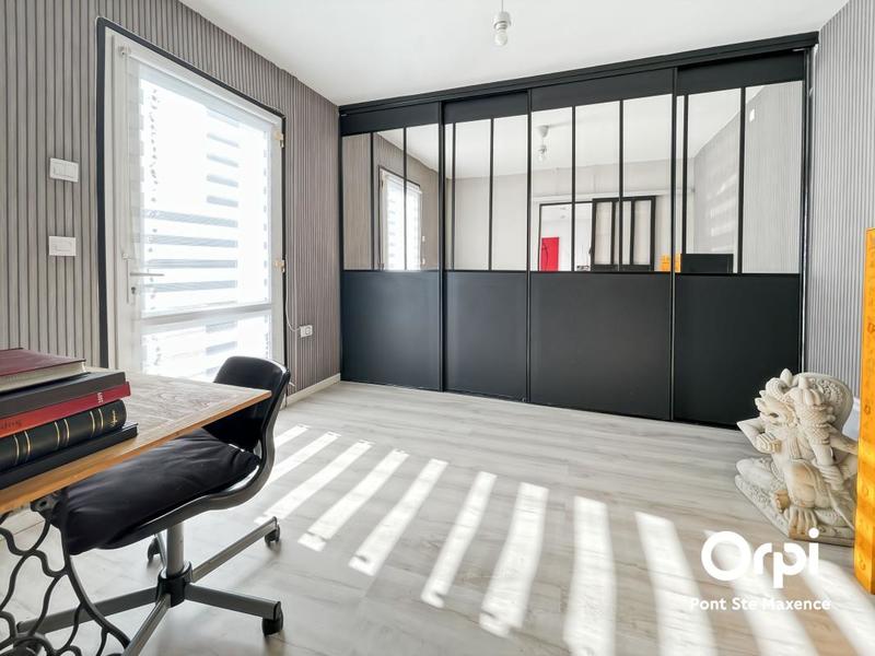 Appartement - 93 m² - 3 pièces