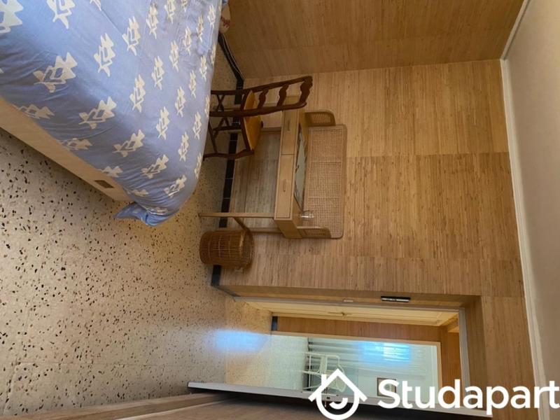 Chambre - 12 m² - 1 pièce