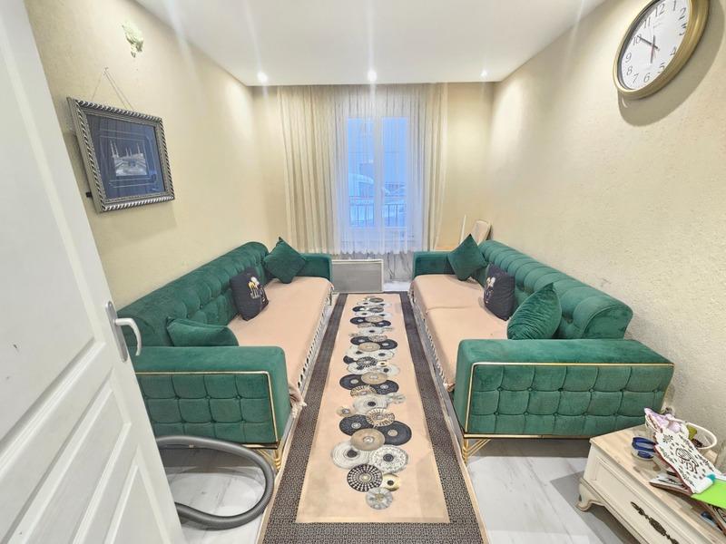 Appartement - 80 m² - 5 pièces