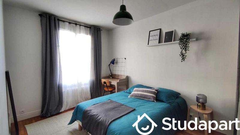 Chambre - 12 m² - 1 pièce